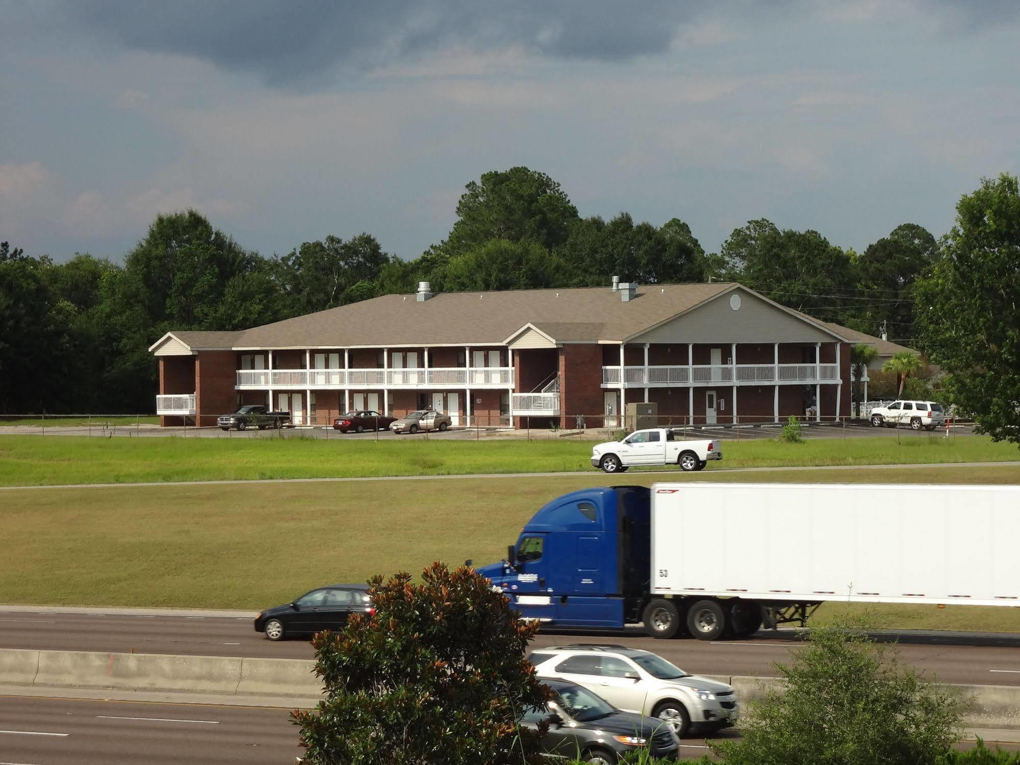 Best Inn Formerly Known As M Star Hotel Chickasaw Exterior photo