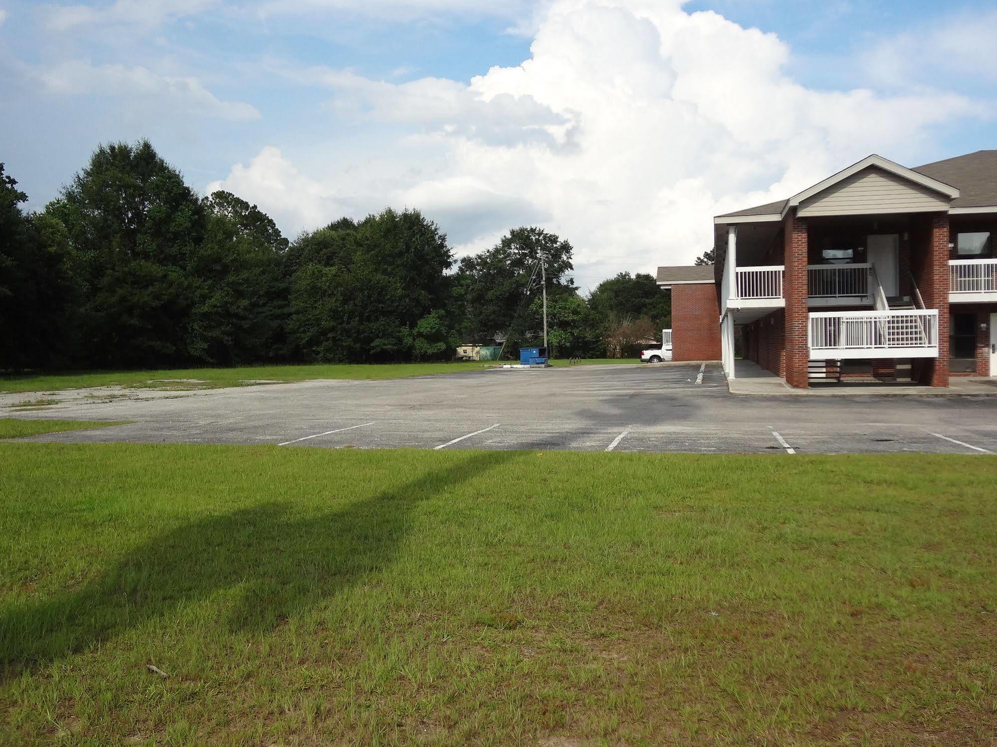 Best Inn Formerly Known As M Star Hotel Chickasaw Exterior photo