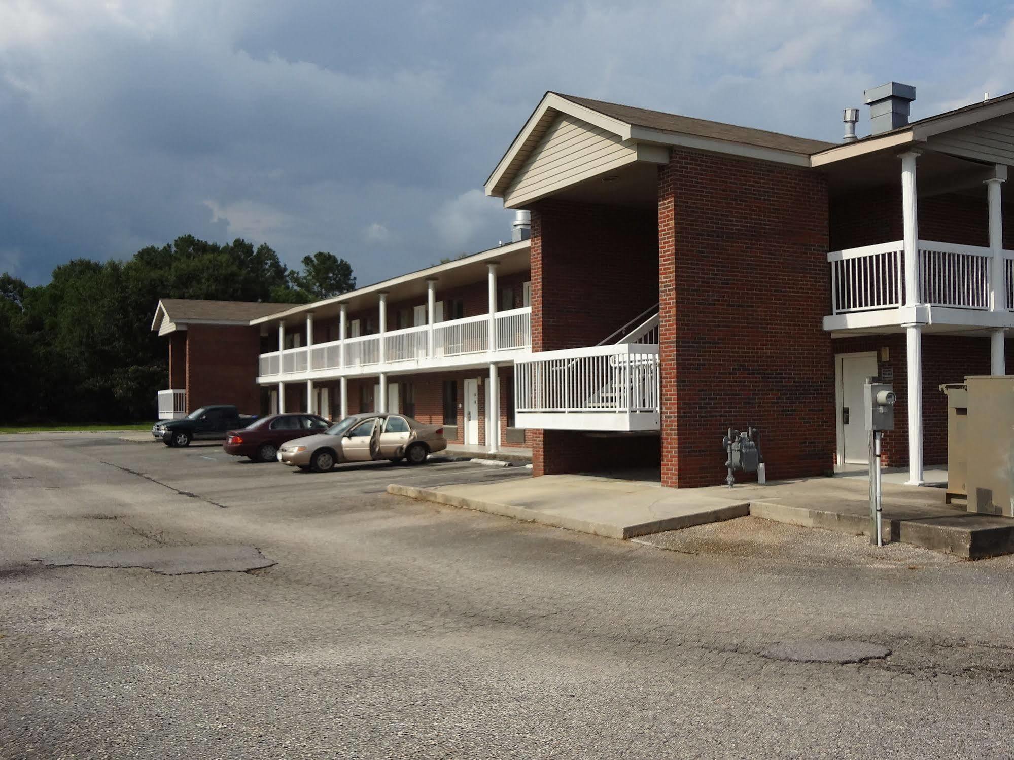 Best Inn Formerly Known As M Star Hotel Chickasaw Exterior photo